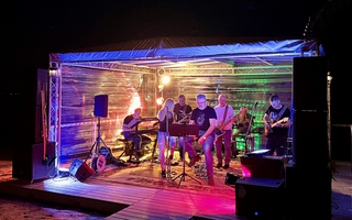 Koncert SANTAR Cover Band Pod Palmami