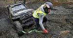 Kierowcy pojazdów off roadowych ścigali się  w ekstremalnych warunkach nad Jeziorem Tarnobrzeskim [FOTO]