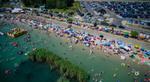 W weekend "szóstką" nad Jezioro Tarnobrzeskie również ulicą Plażową |